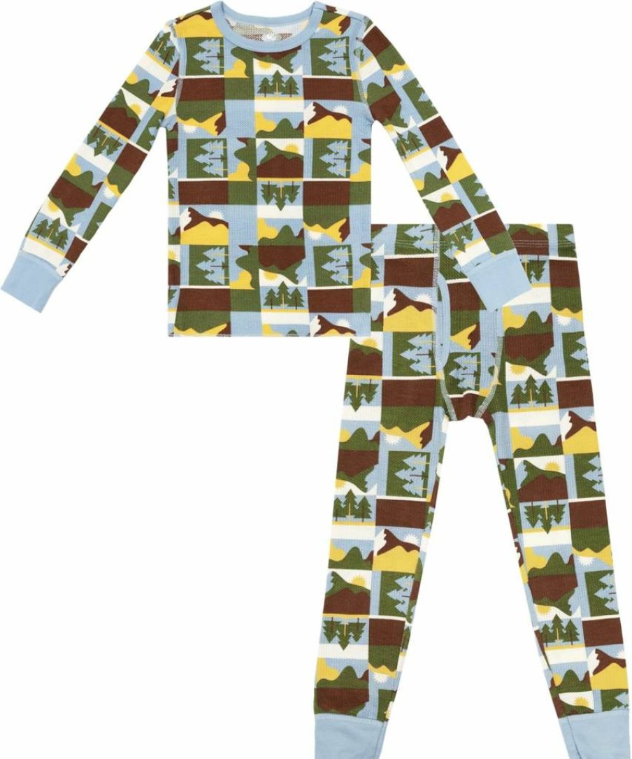 Fruit of the Loom Boys' Thermal Underwear Set - Premium Waffle Knit Long Sleeve Shirt & Pants for Kids
