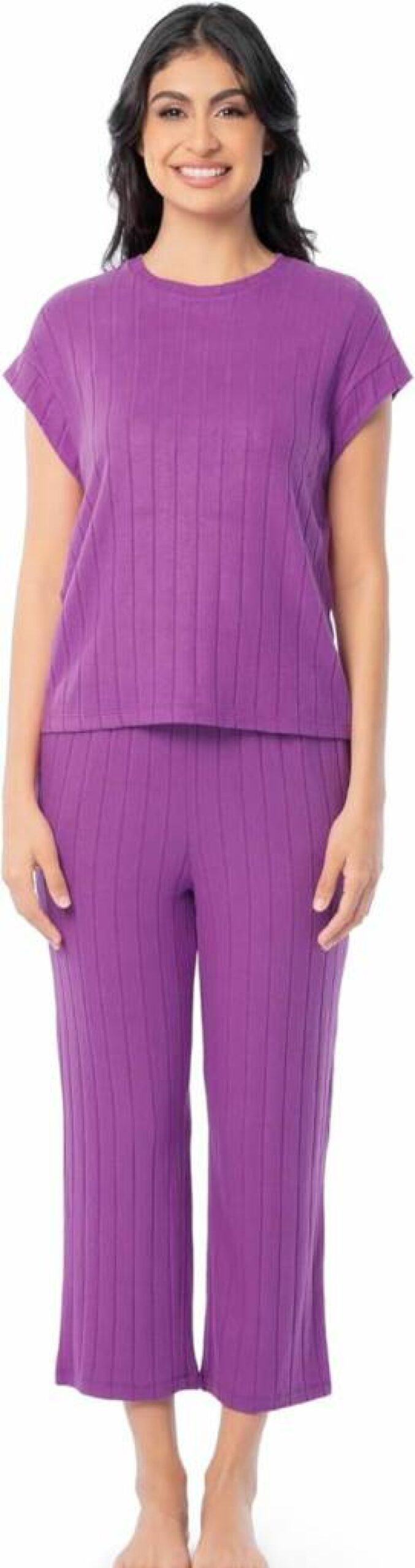Fruit of the Loom Women's Comfortable Dolman Sleeve Sleep Set with Cropped Pants - Soft Lounge Pajama Set