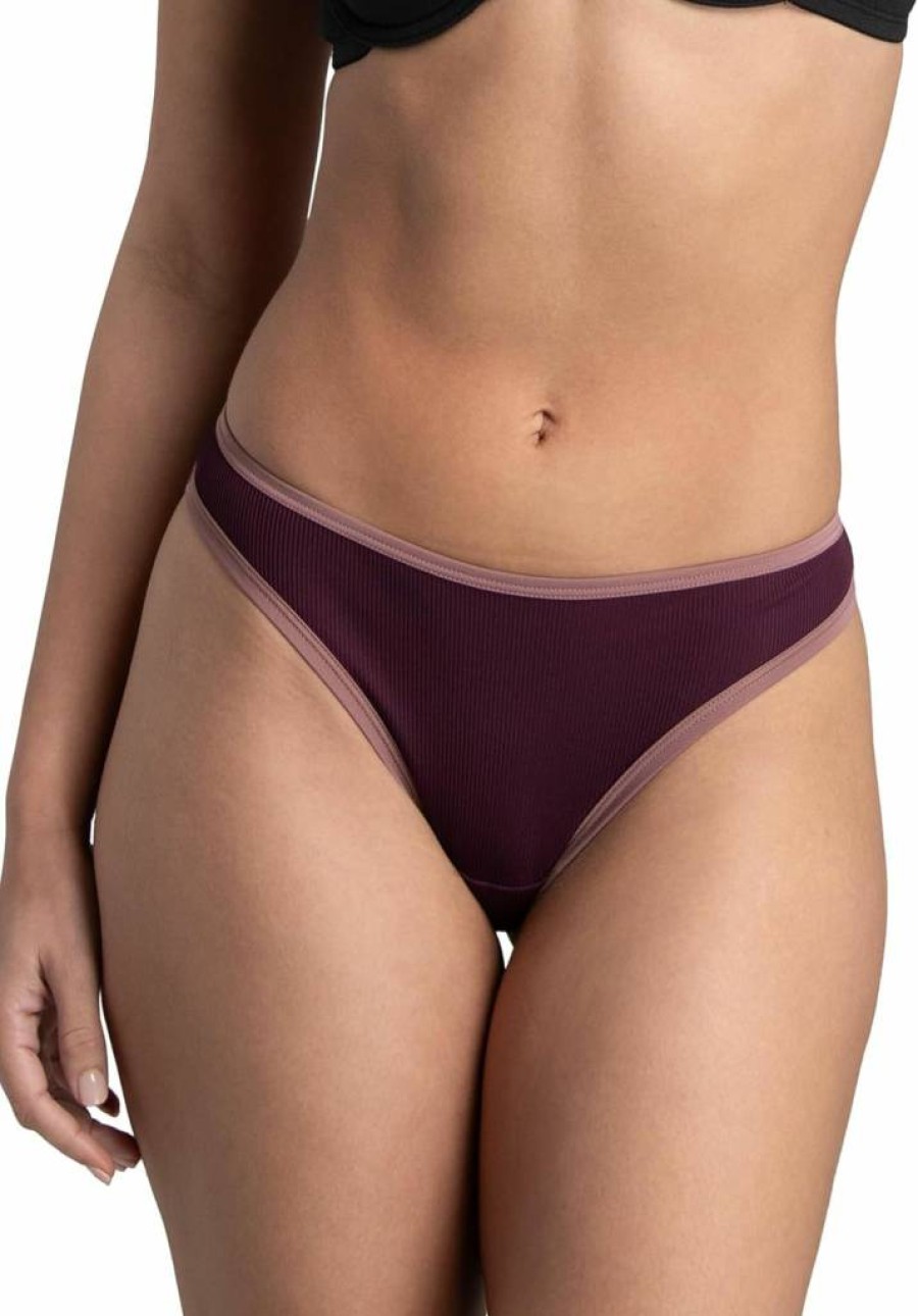 Fruit of the Loom Women's Plus Size Lightweight Microfiber Underwear - Smooth Comfort for Everyday Wear