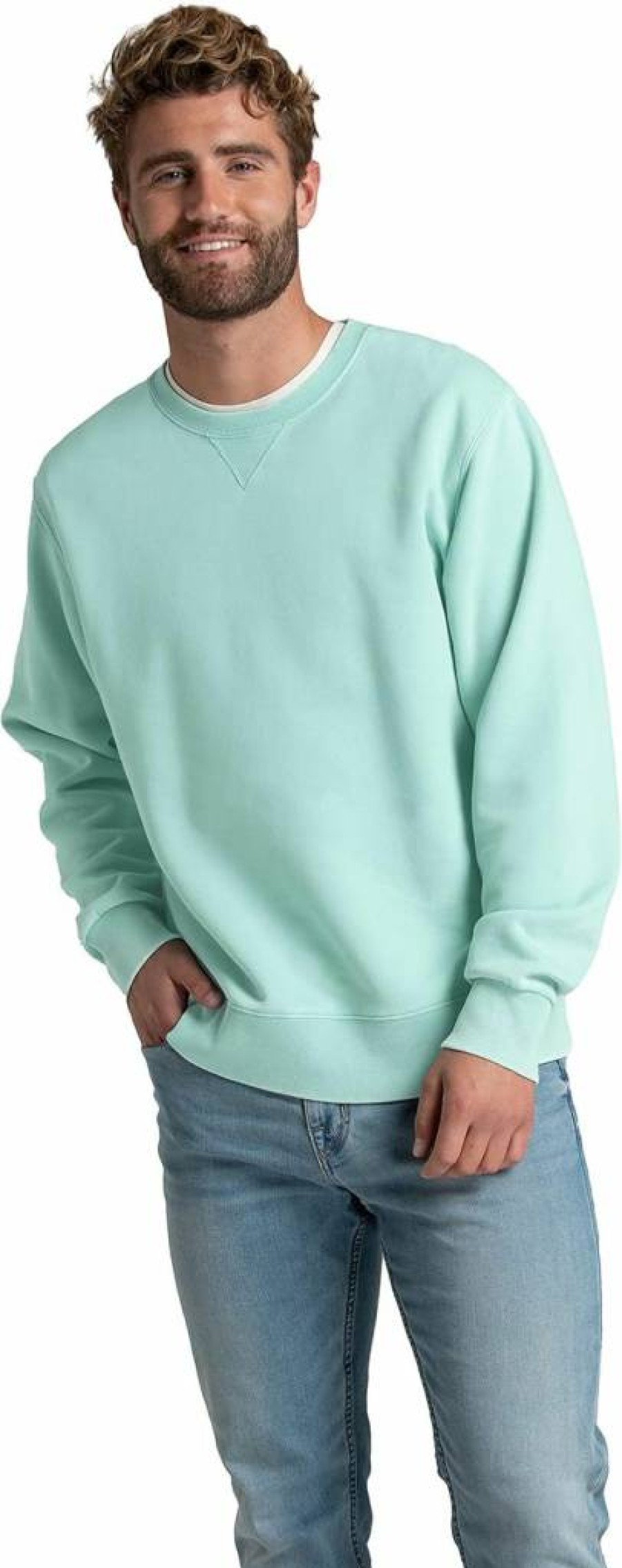 Fruit of the Loom Men's Soft Moisture-Wicking Fleece Sweatshirt - Comfortable & Breathable Pullover